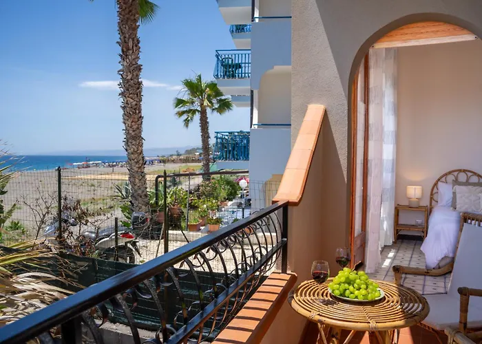 Seasound Naxos Apartment